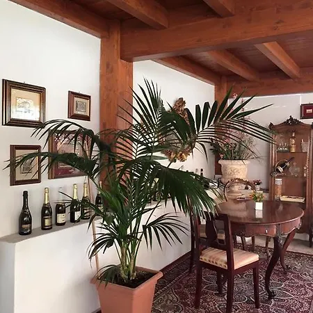 Alojamento de Acomodação e Pequeno-almoço Oz Bari